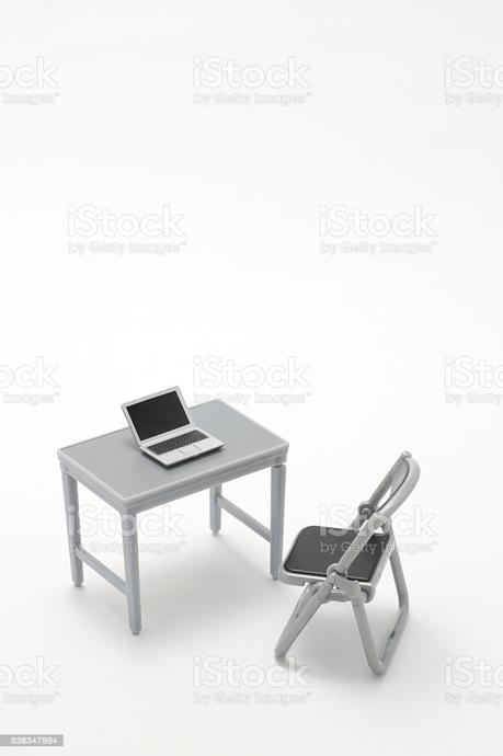 Mesa De Computador Com Cadeira