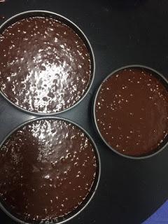 PASTEL DE CHOCOLATE, UVA Y QUESO