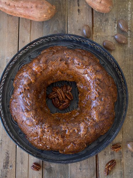 Bundt cake de boniato, miel y whisky