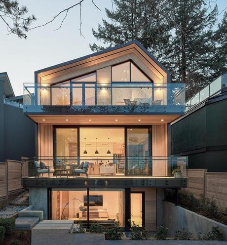 Casa Minimalista con fachada de Madera, en Vancouver
