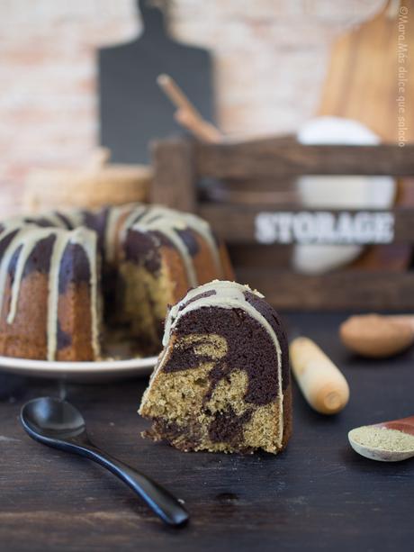 Bundt Cake marmolado de algarroba y té matcha Bundt Cake marmolado de algarroba y té matcha