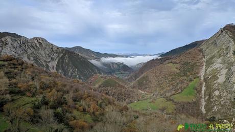 Vista desde el Mirador de Cuadapipu hacia Cangas de Onis