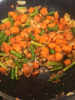 ARROZ INTEGRAL CON CASTAÑAS, BONIATO Y  GRANADA