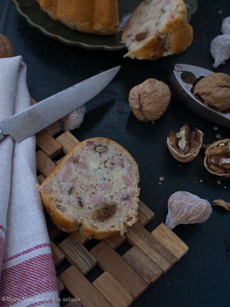 Bundt cake de lomo de Sajonia con higos, queso azul y nueces. Bundt cake de lomo de Sajonia con higos, queso azul y nueces.