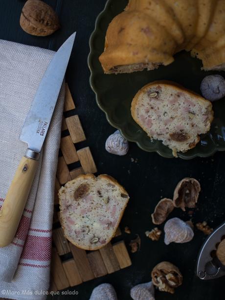 Bundt cake de lomo de Sajonia con higos, queso azul y nueces. Bundt cake de lomo de Sajonia con higos, queso azul y nueces.