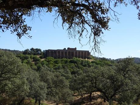 Munigua: Un pueblo romano secreto a una hora de Sevilla. Parte II, la zona celestial.