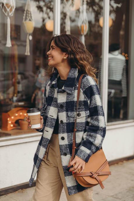 Sunday morning coffee Collage Vintage wearing a plaid overshirt from Sézane
