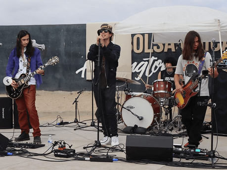 Así de bien suena la banda de los hijos de Slash, Scott Weiland y Robert Trujillo