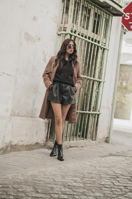 CÓMO COMBINAR UNA SUDADERA CON ESTILO + HAUL DE MODA: COMPRAS EN ZARA ADELANTATE AL BLACK FRIDAY CÓMO COMBINAR UNA SUDADERA CON ESTILO + HAUL DE MODA: COMPRAS EN ZARA ADELANTATE AL BLACK FRIDAY