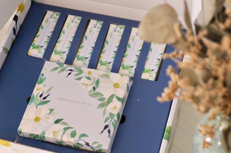 Maquillaje natural y sostenible en la colección Time To Bloom de Vera & The Birds