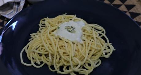 Espaguetis con Salsa de Queso Azul en Mambo Mambo como hacer la receta de espaguetis roquefort de Cecotec