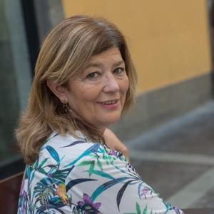 Intercambio de palabras con Ana Larraz Galé