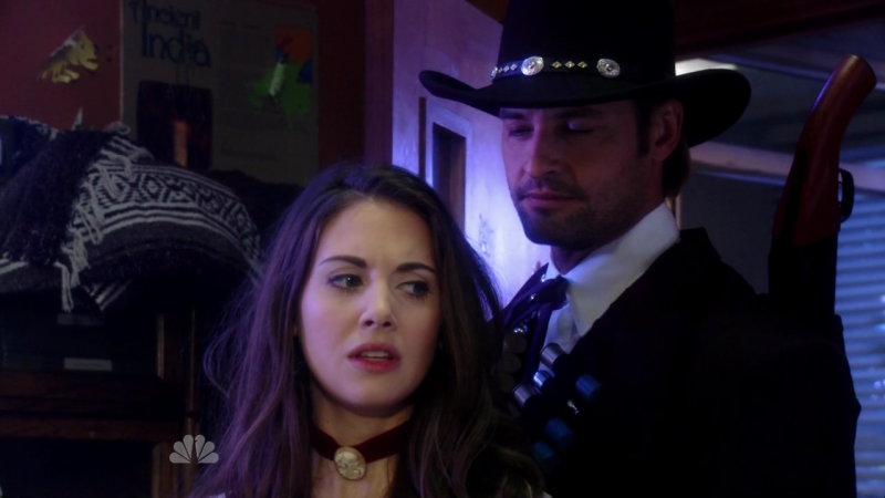 Good girls love bad guys 800x450 [Recap] 2x23 Community: A Fist Full of Paintballs