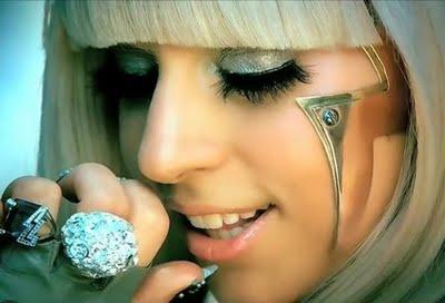 Libro de fotos sobre Lady Gaga