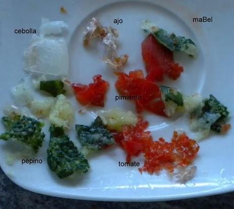 Gazpacho en pepino y flores