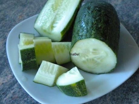 Gazpacho en pepino y flores
