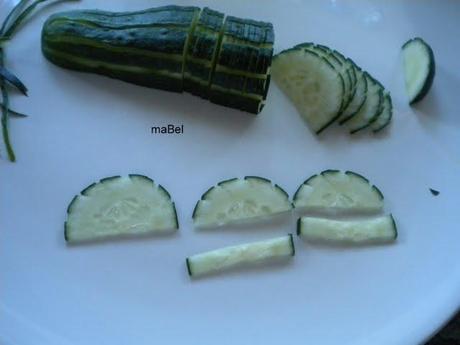 Gazpacho en pepino y flores