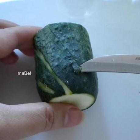 Gazpacho en pepino y flores