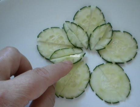 Gazpacho en pepino y flores