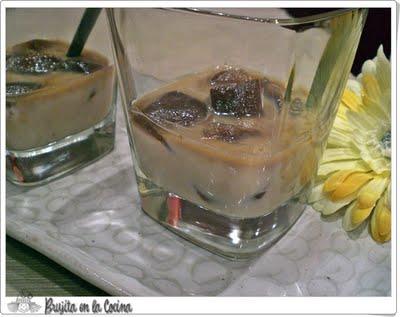 Crema de chocolate blanco al aroma de café