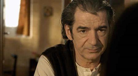 “El mundo es grande y la felicidad está a la vuelta de la esquina”: Volver a empezar