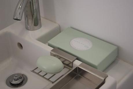 proyectos três: el DESPUÉS de un apartamento en la playa aseo6