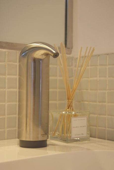 proyectos três: el DESPUÉS de un apartamento en la playa baño5