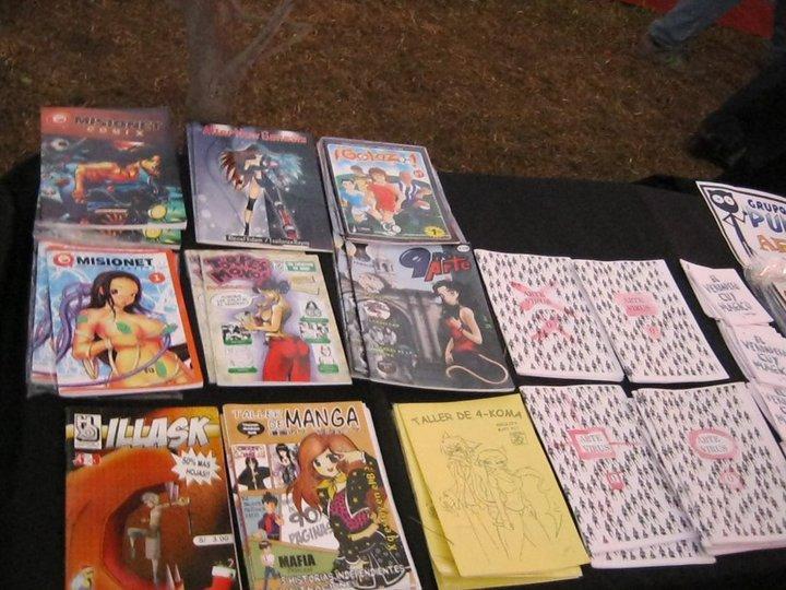 fotos de la Feria de Fanzines y revistas en el Salón del comic