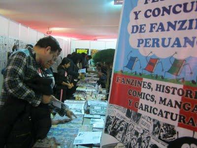 fotos de la Feria de Fanzines y revistas en el Salón del comic