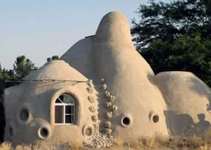 Casa ecológica  - Una de las casas construidas por Manos a la Tierra. (Manos a la Tierra)