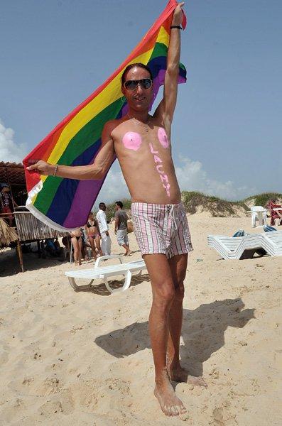 Verano en Mi cayito o la verdadera “marcha del entusiasmo gay”