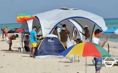 Verano en Mi cayito o la verdadera “marcha del entusiasmo gay”