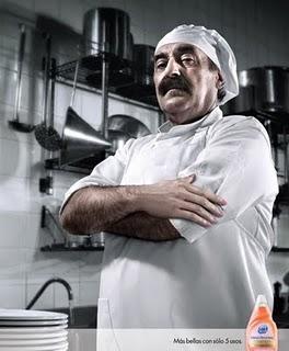 Se busca: Anuncios creativos de laca de uñas