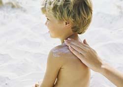 Las cremas solares no protegen (totalmente) del cáncer de piel