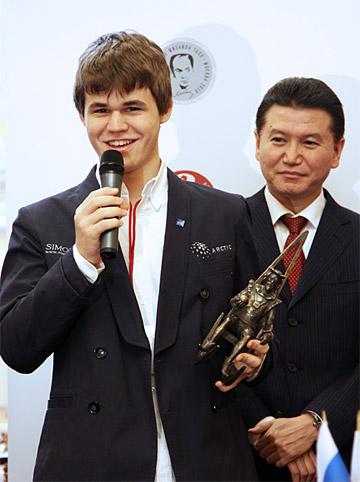 http://chessbase.com/news/2010/carlsen025.jpg