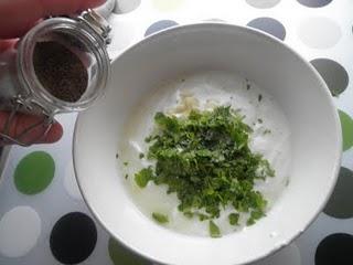 Albóndigas griegas con salsa de yogur