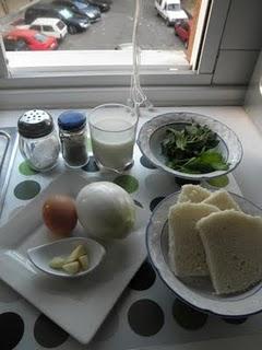 Albóndigas griegas con salsa de yogur