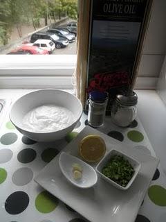 Albóndigas griegas con salsa de yogur