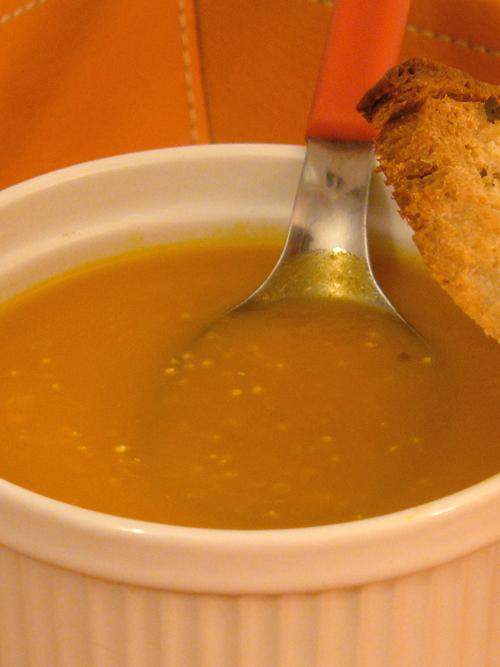 sopa crema naranja | bien calentita
