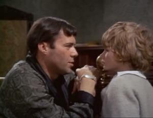 El rellume XIII: “A las nueve cada noche”, cultos y corrupción en el universo infantil de Jack Clayton.