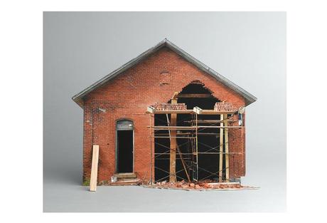 Ofra Lapid – Broken Houses