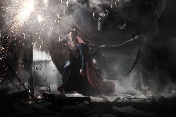 Primera imagen oficial de Henry Cavill como Superman