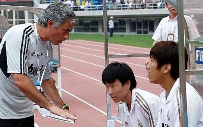MOURINHO HECHAR BRONCA EN CHINO A CHINOS Y CHINOS ASUSTAR