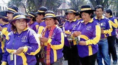 Bolivia, al ritmo de los Kjarkas, récords Guiness, bailes callejeros y otros folclorismos