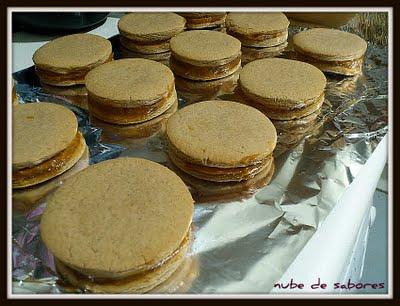 ALFAJORES DE CHOCOLATE