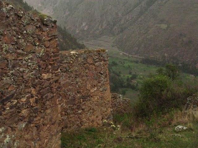 PUMAMARCA, ENIGMA DE PIEDRA