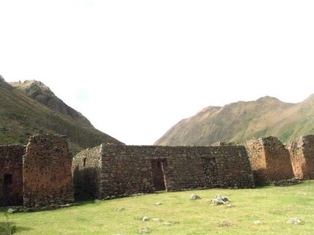 PUMAMARCA, ENIGMA DE PIEDRA