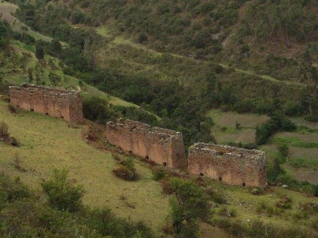 PUMAMARCA, ENIGMA DE PIEDRA