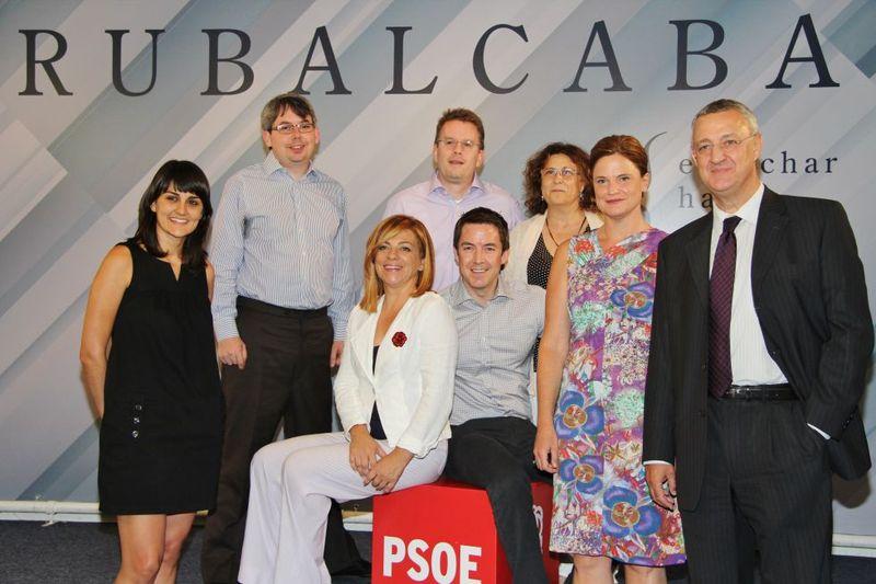 AAAVALENCIANO OCULTANDO TATUAJES CON AMERICANOS DE OBAMA