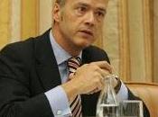 Escuela policía: técnicas para agresión impune